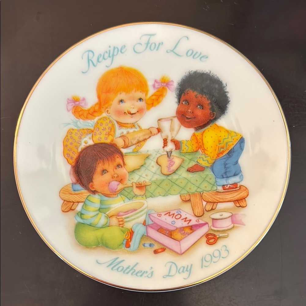 Avon Recipe For Love Collector Plate